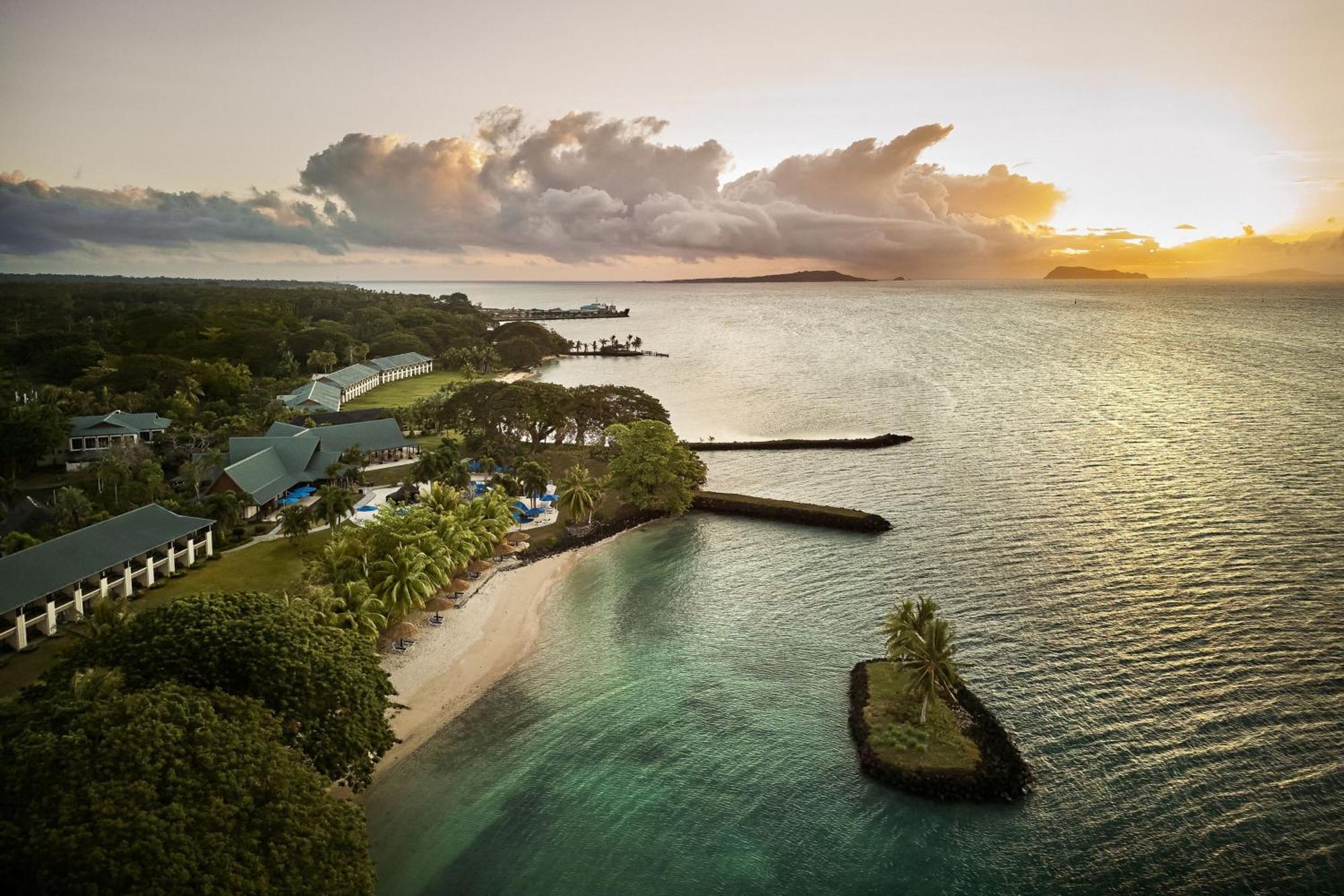 Sheraton Samoa Beach Resort Mulifanua Exteriör bild
