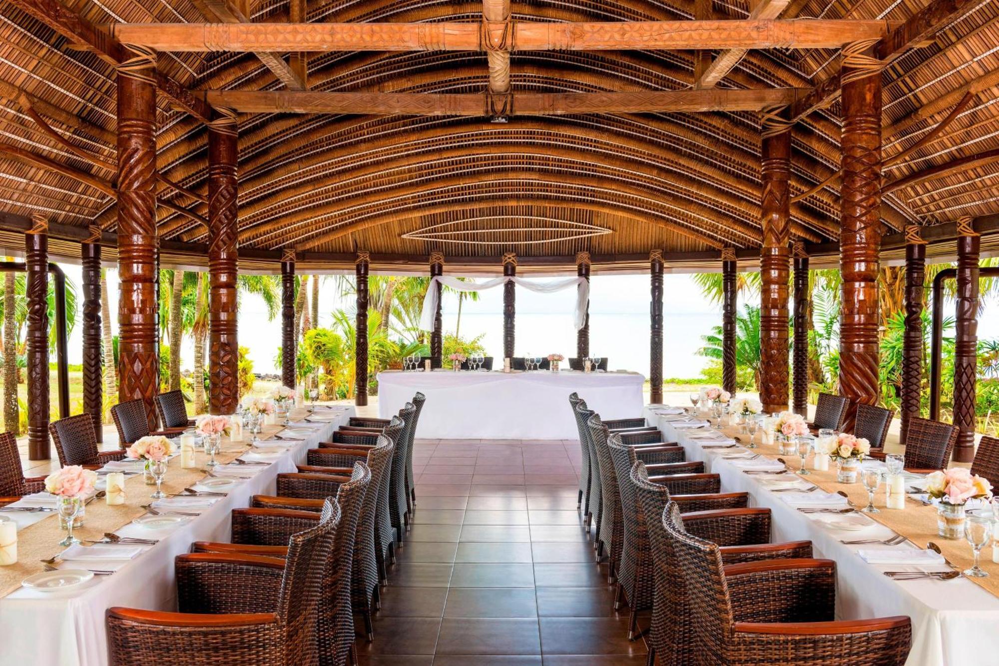 Sheraton Samoa Beach Resort Mulifanua Exteriör bild