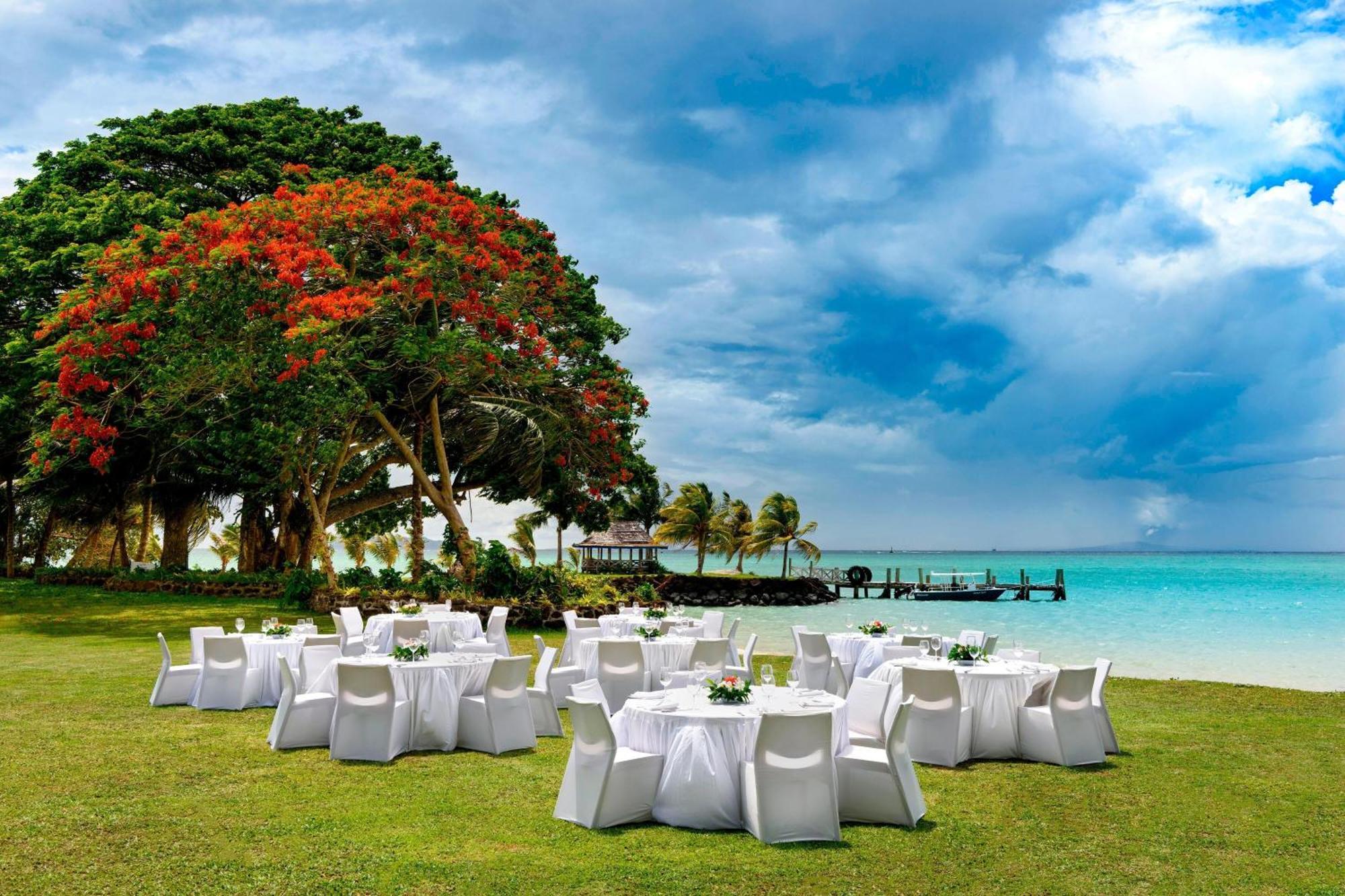 Sheraton Samoa Beach Resort Mulifanua Exteriör bild