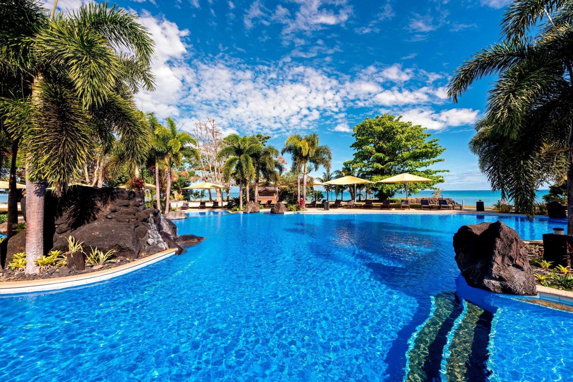 Sheraton Samoa Beach Resort Mulifanua Exteriör bild